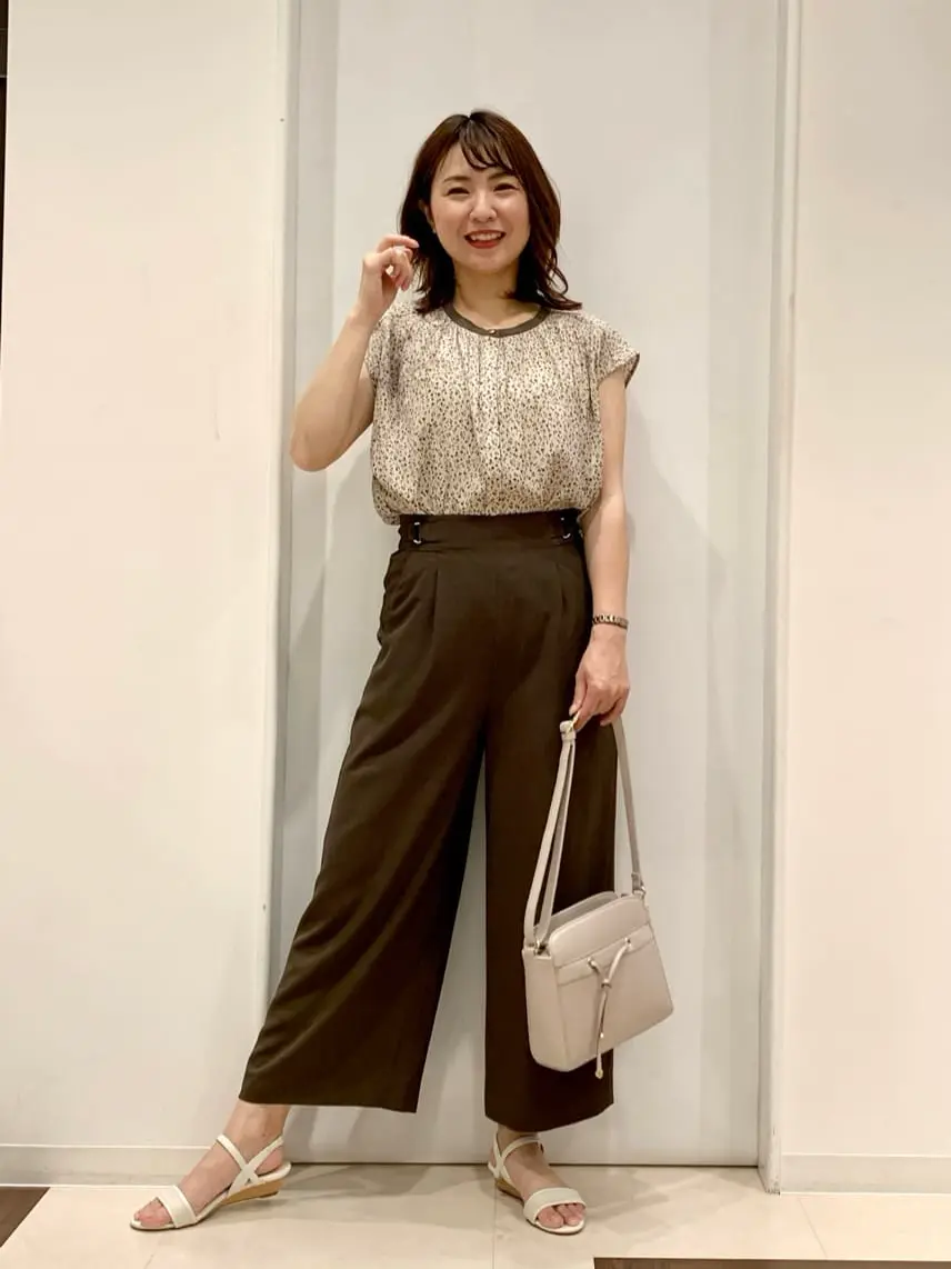 ANY SIS 横田 コーディネート画像