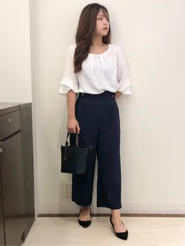 ANY SIS スタッフ コーディネート画像