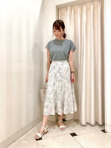 ANY SIS 金井 コーディネート画像