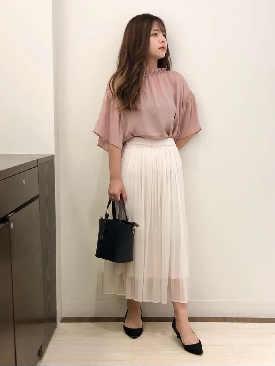 ANY SIS スタッフ コーディネート画像