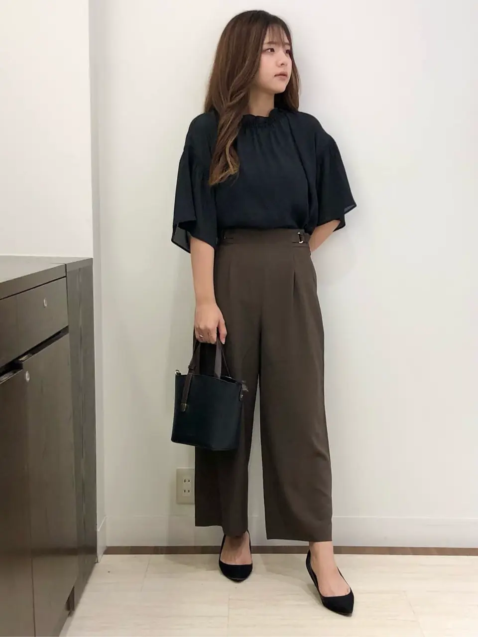 ANY SIS スタッフ コーディネート画像