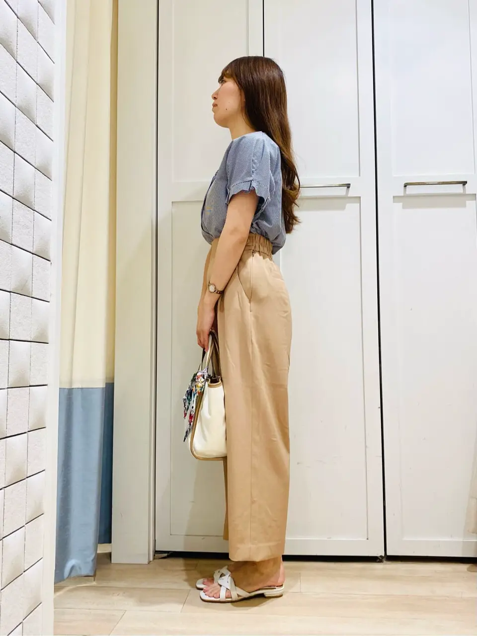 ANY SIS スタッフ コーディネート画像