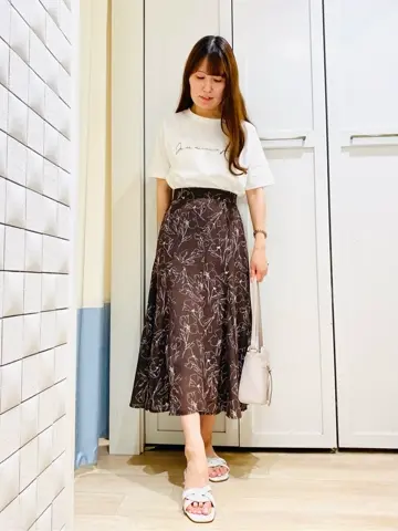 ANY SIS スタッフ コーディネート画像