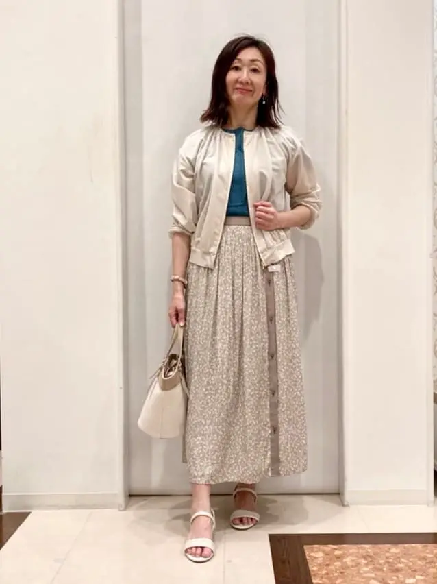 ANY SIS スタッフ コーディネート画像