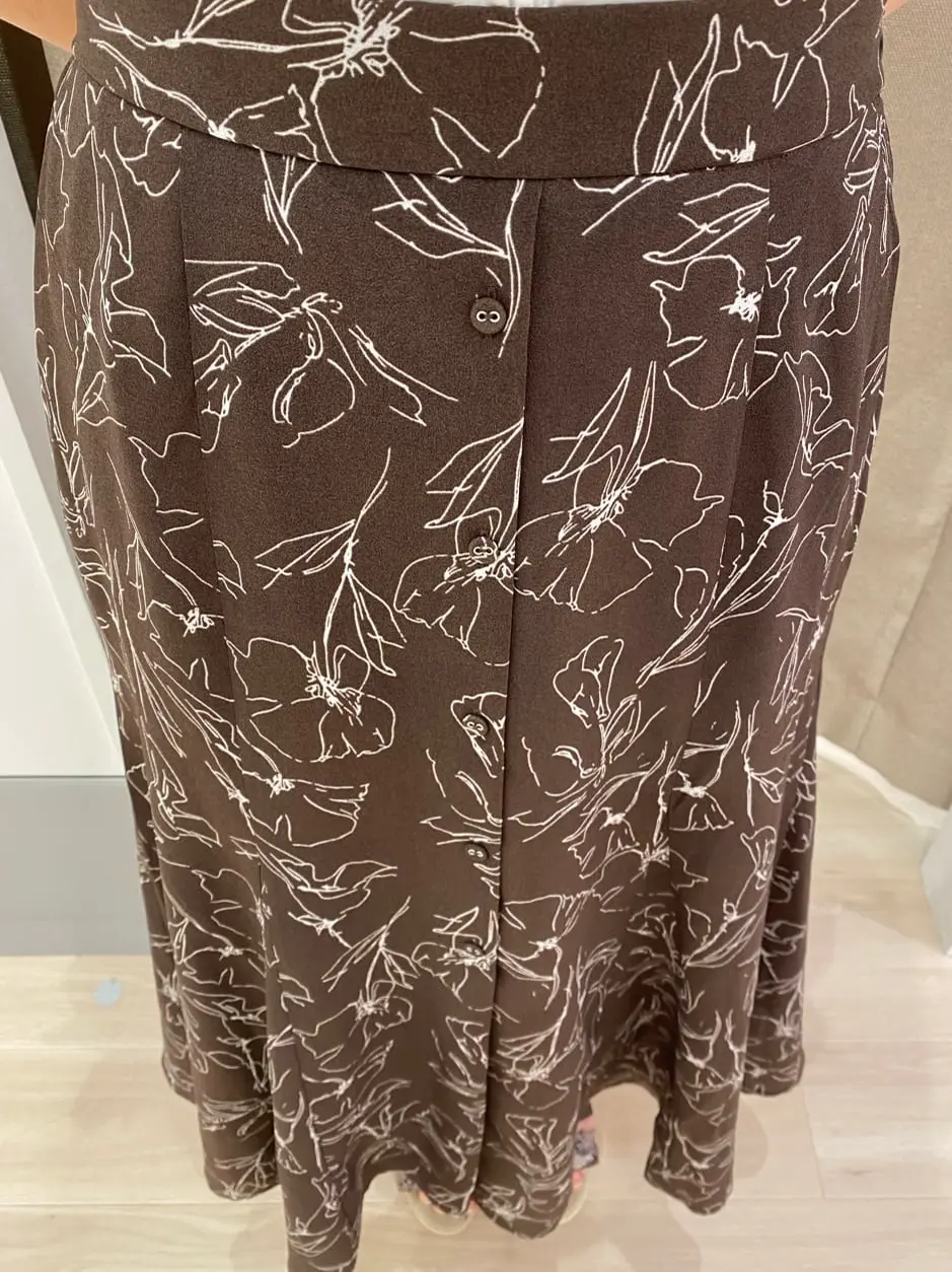 ANY SIS 瀬野 コーディネート画像