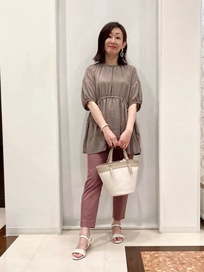 ANY SIS スタッフ コーディネート画像