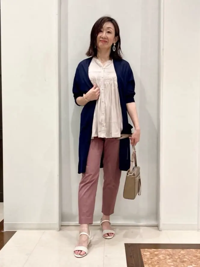 ANY SIS スタッフ コーディネート画像