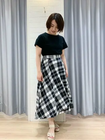 ANY SIS 丸岡 コーディネート画像