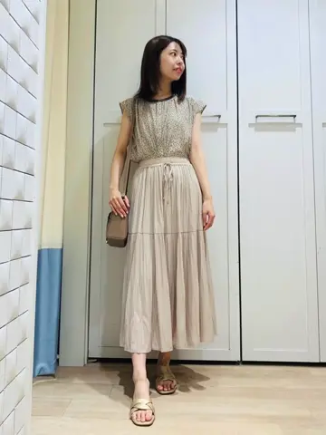 ANY SIS スタッフ コーディネート画像