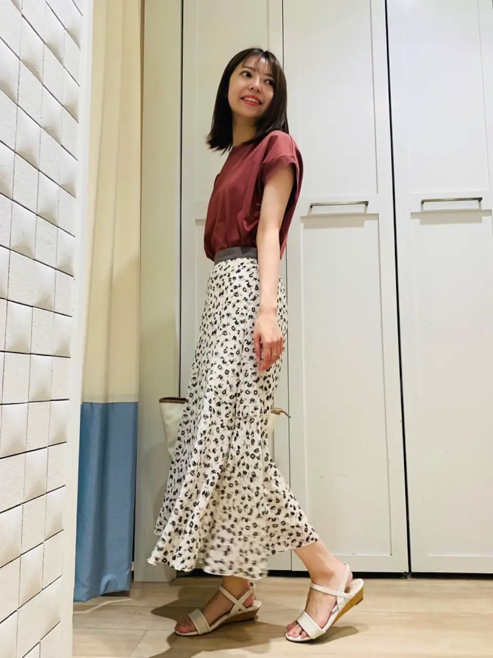 ANY SIS スタッフ コーディネート画像