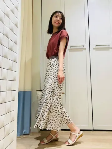 ANY SIS スタッフ コーディネート画像