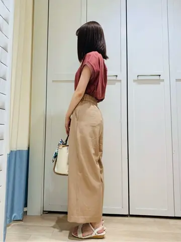 ANY SIS スタッフ コーディネート画像