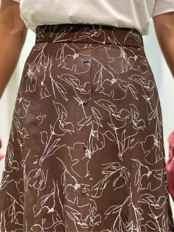 ANY SIS 濱野 コーディネート画像