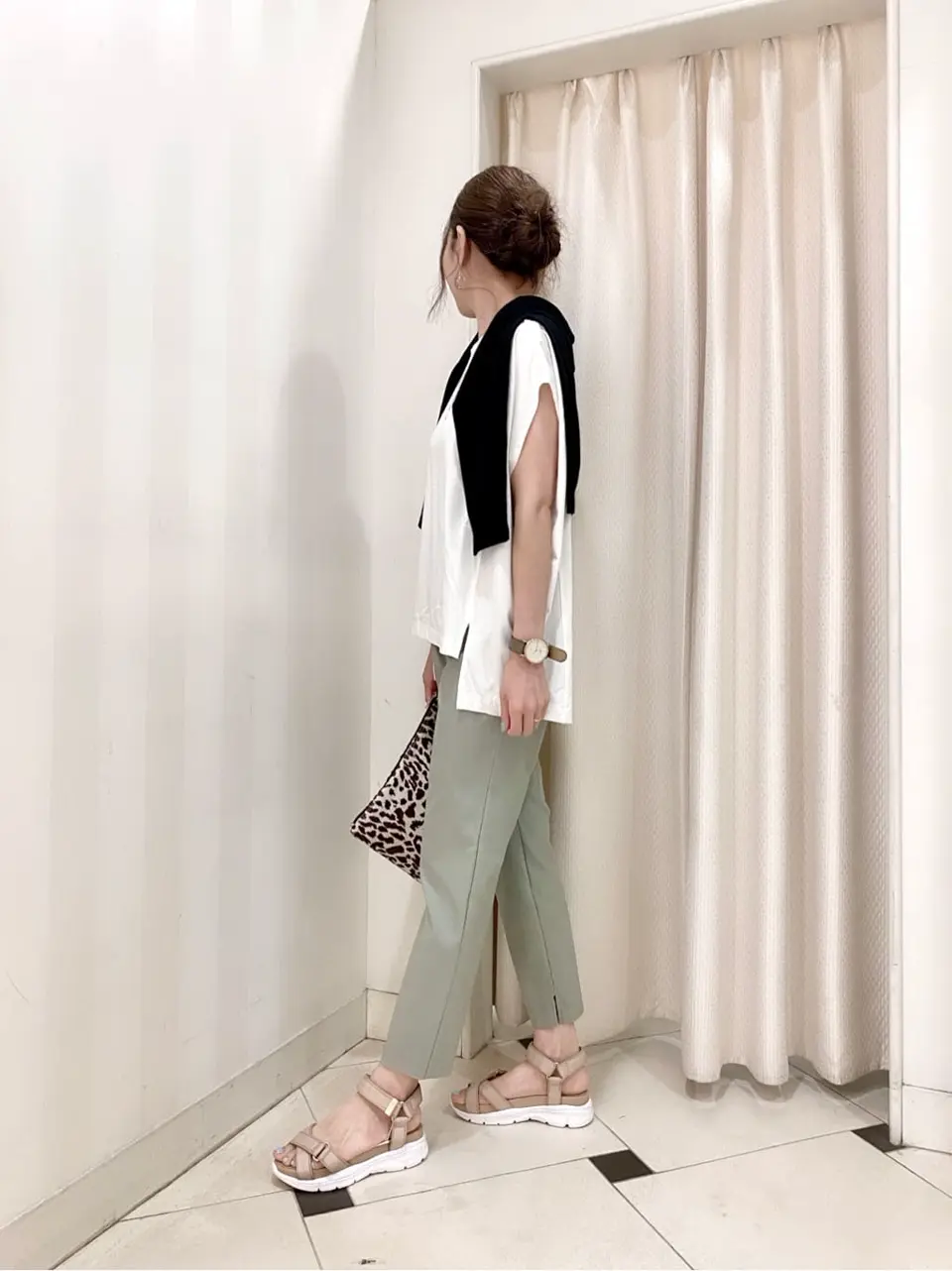 ANY SIS 金井 コーディネート画像