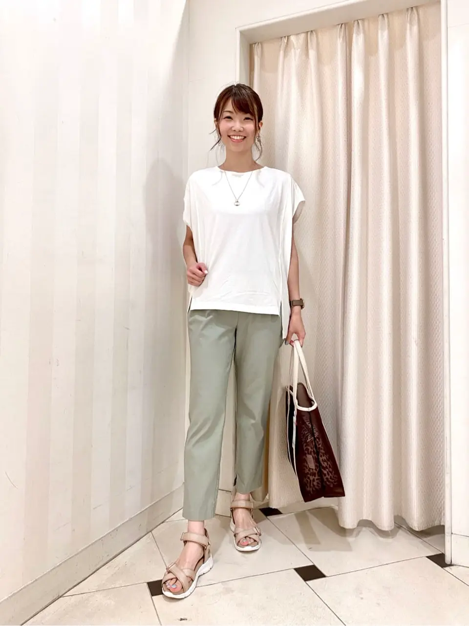 ANY SIS 金井 コーディネート画像