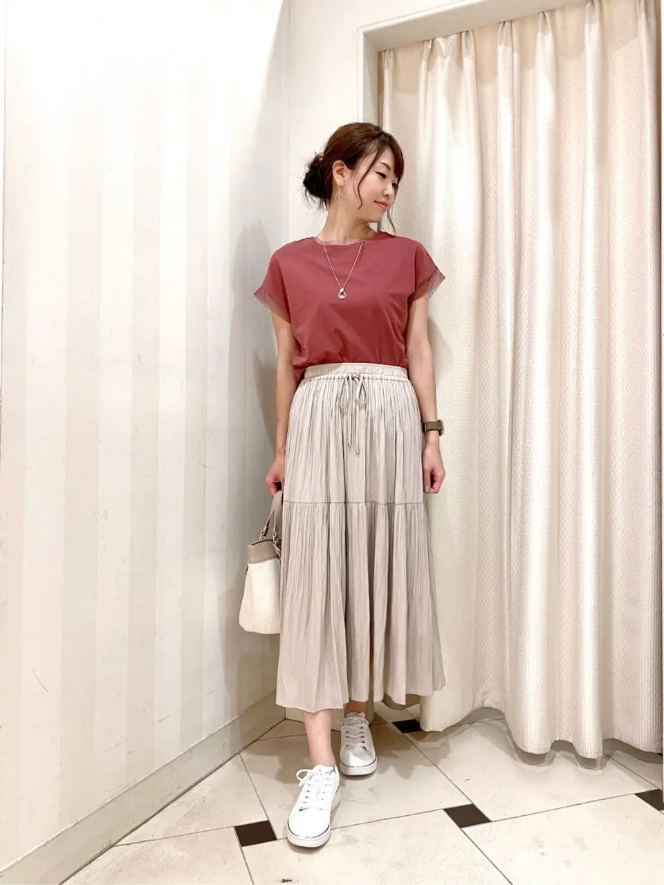 ANY SIS 金井 コーディネート画像