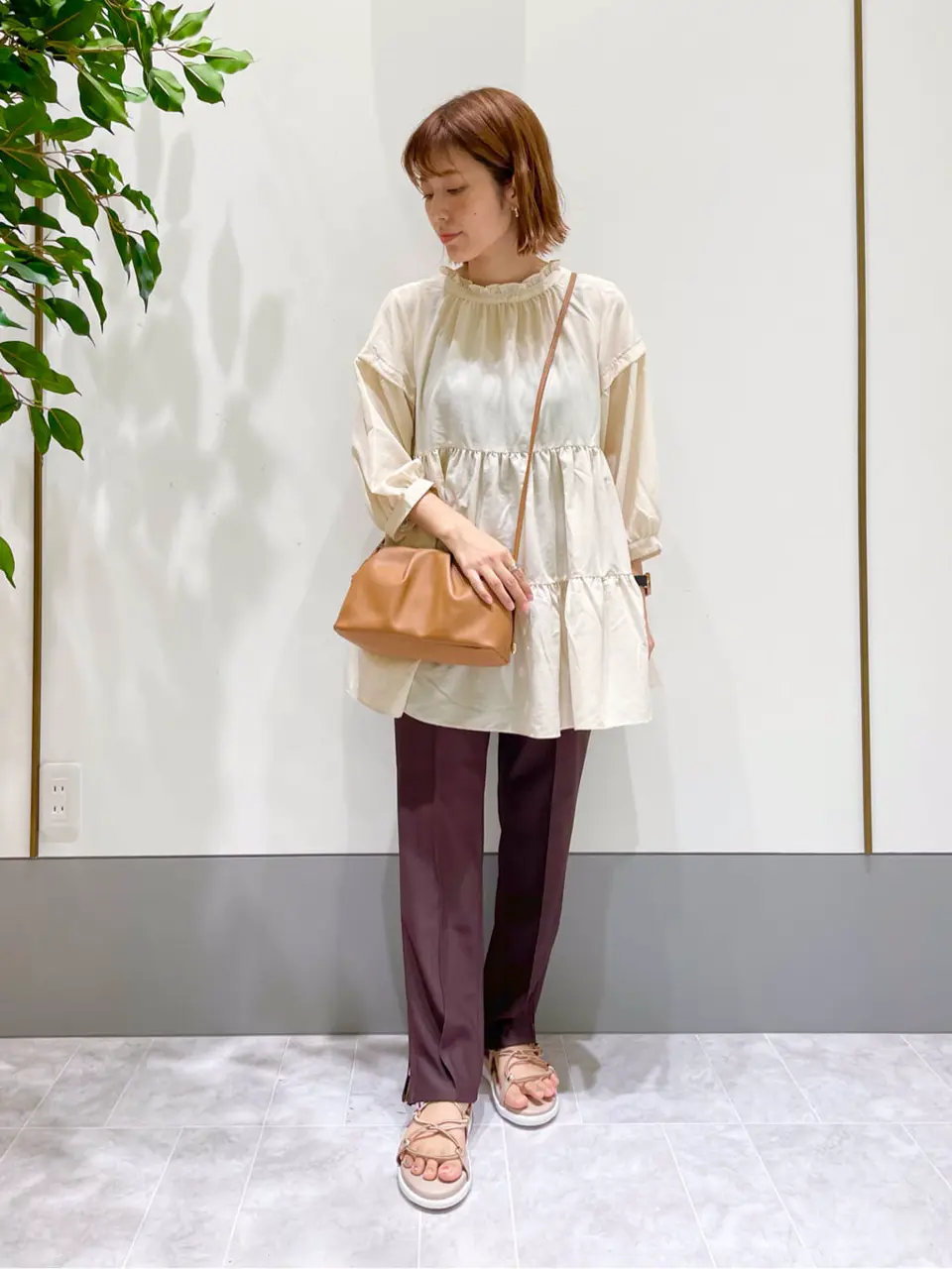 ANY SIS スタッフ コーディネート画像