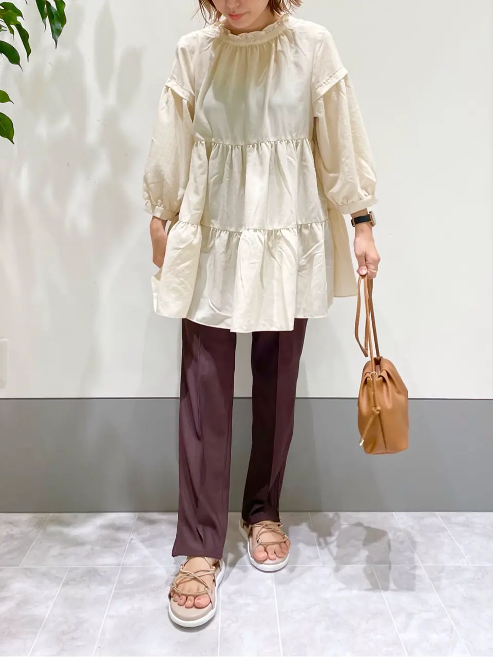 ANY SIS スタッフ コーディネート画像