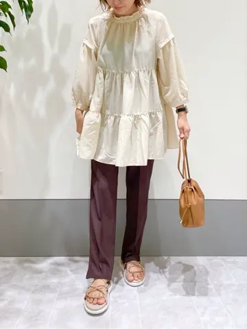 ANY SIS スタッフ コーディネート画像