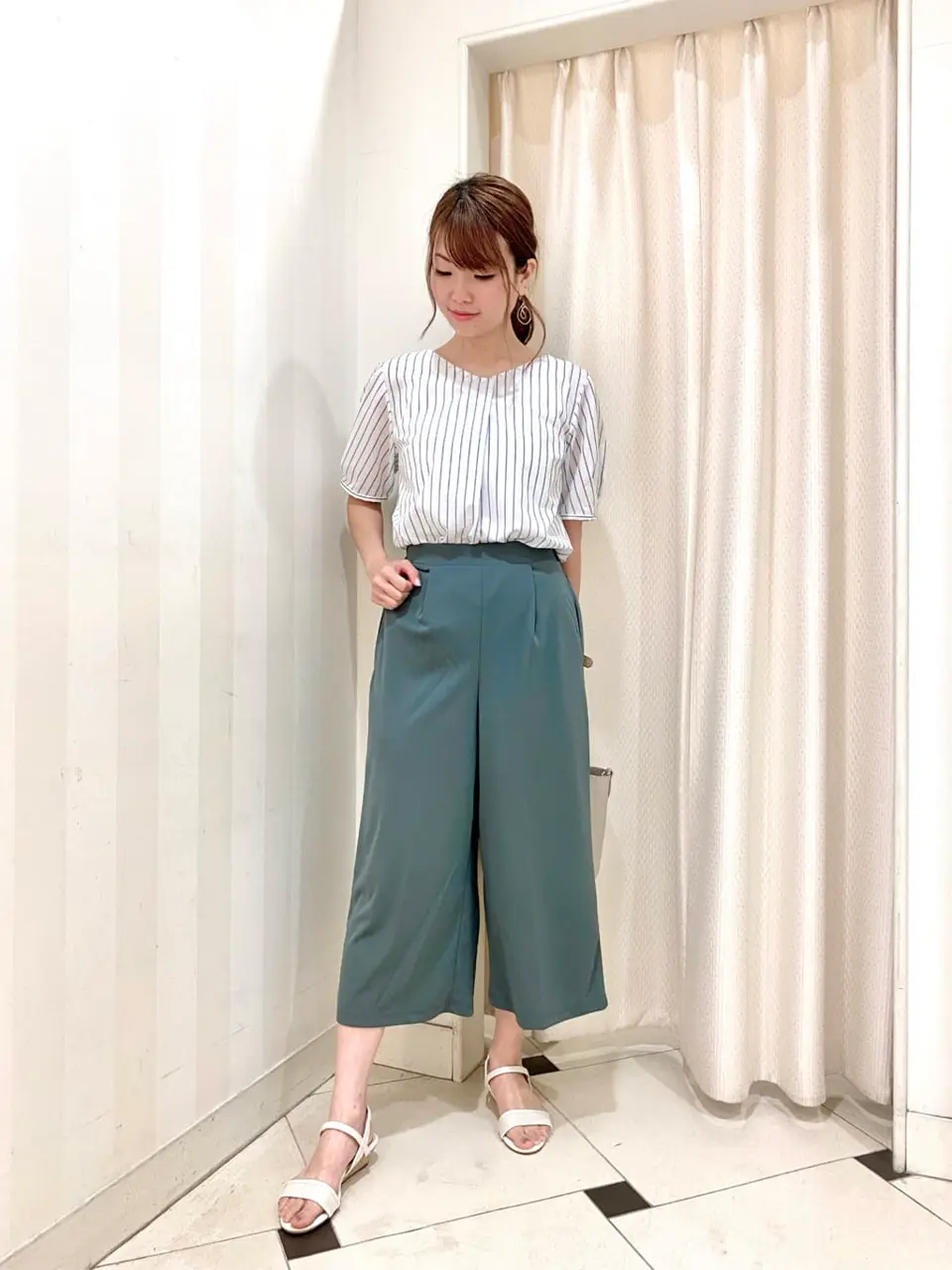 ANY SIS 金井 コーディネート画像