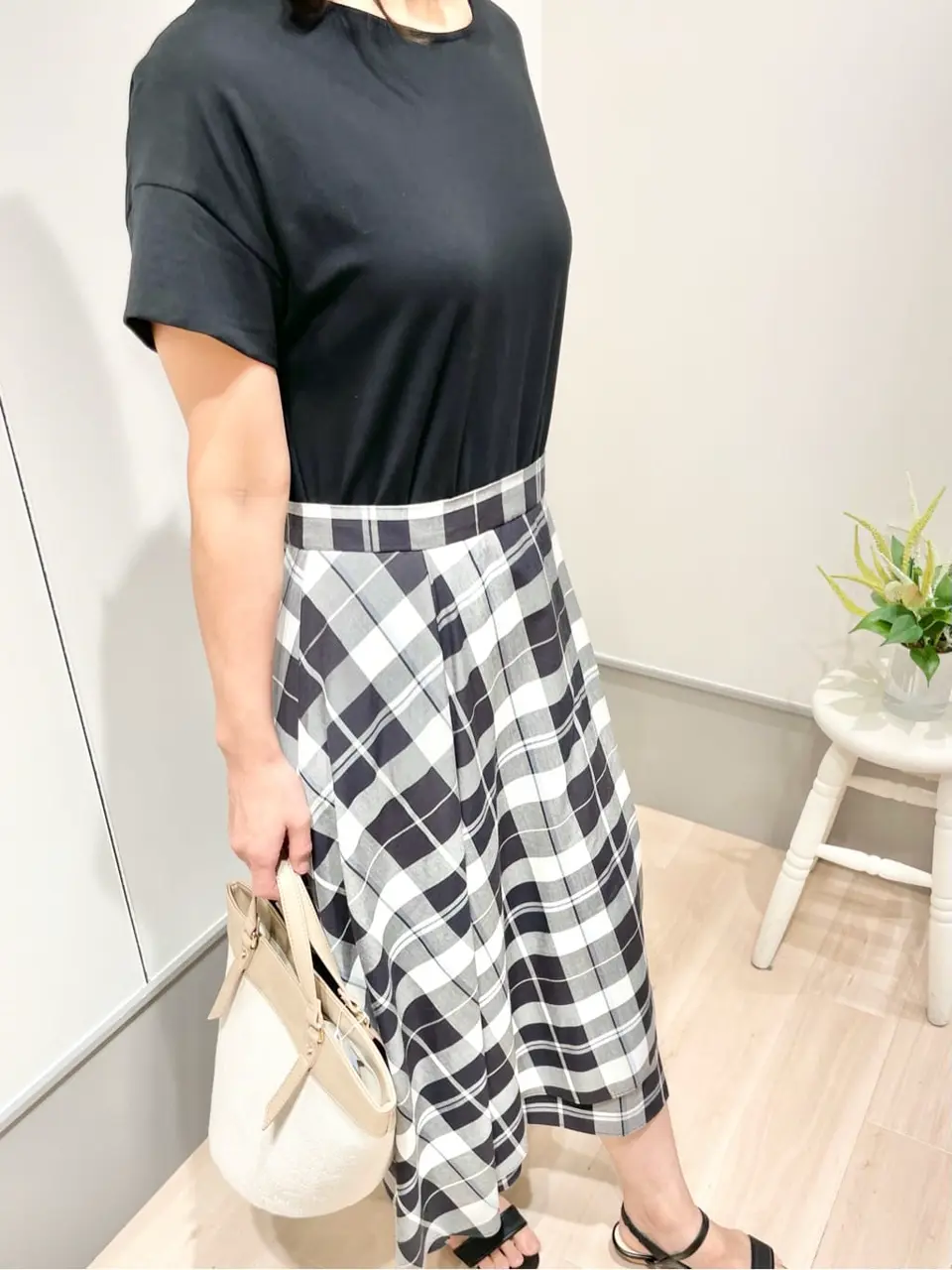 ANY SIS 山本 コーディネート画像