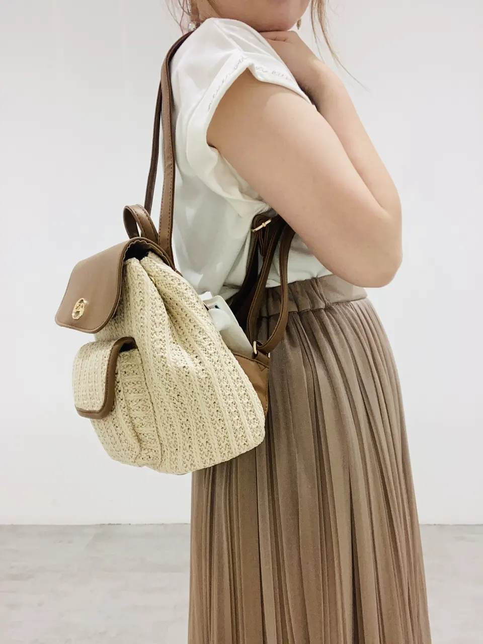  川根　彩 コーディネート画像