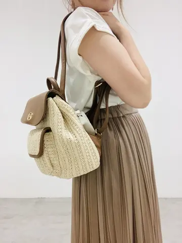 ANY SIS 川根　彩 コーディネート画像