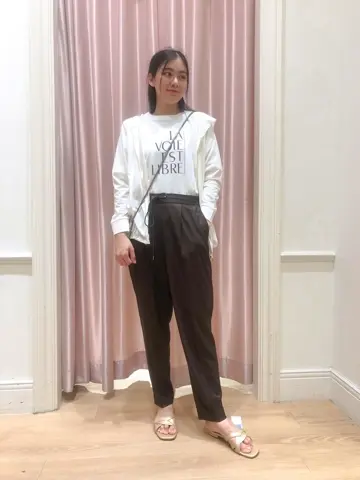 ANY SIS スタッフ コーディネート画像