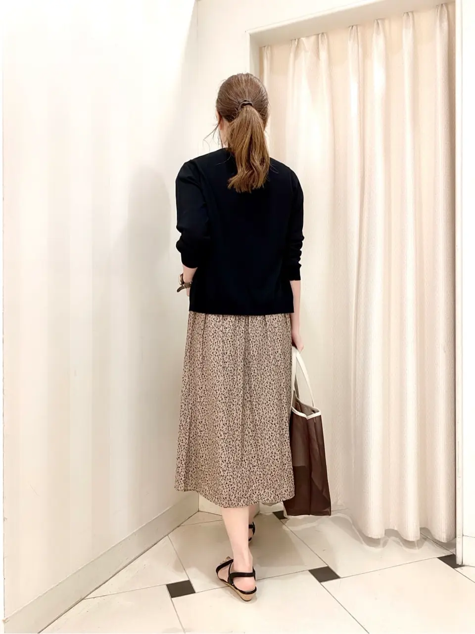 ANY SIS 金井 コーディネート画像