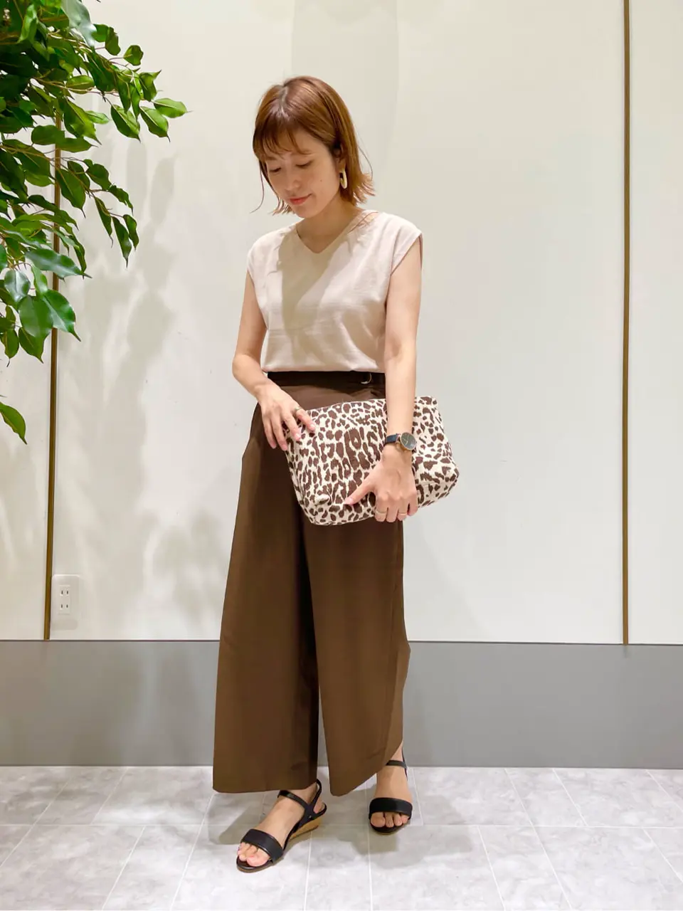 ANY SIS スタッフ コーディネート画像