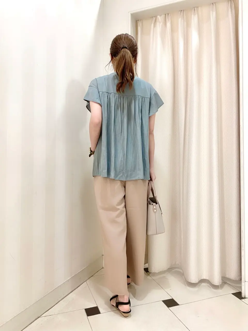 ANY SIS 金井 コーディネート画像