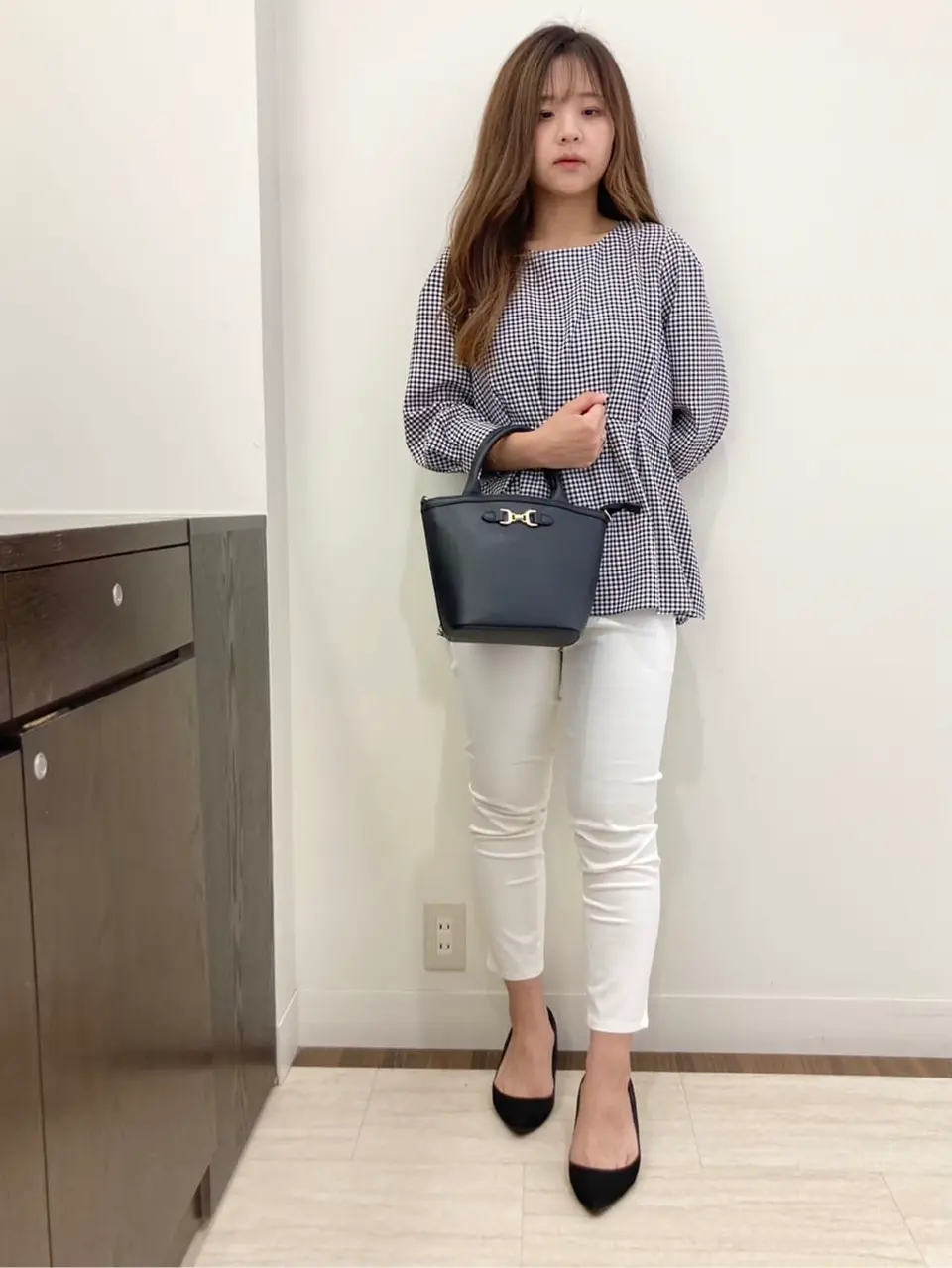 ANY SIS スタッフ コーディネート画像