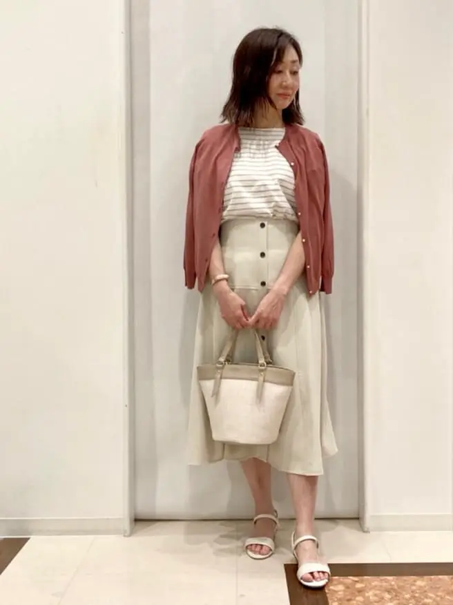 ANY SIS スタッフ コーディネート画像