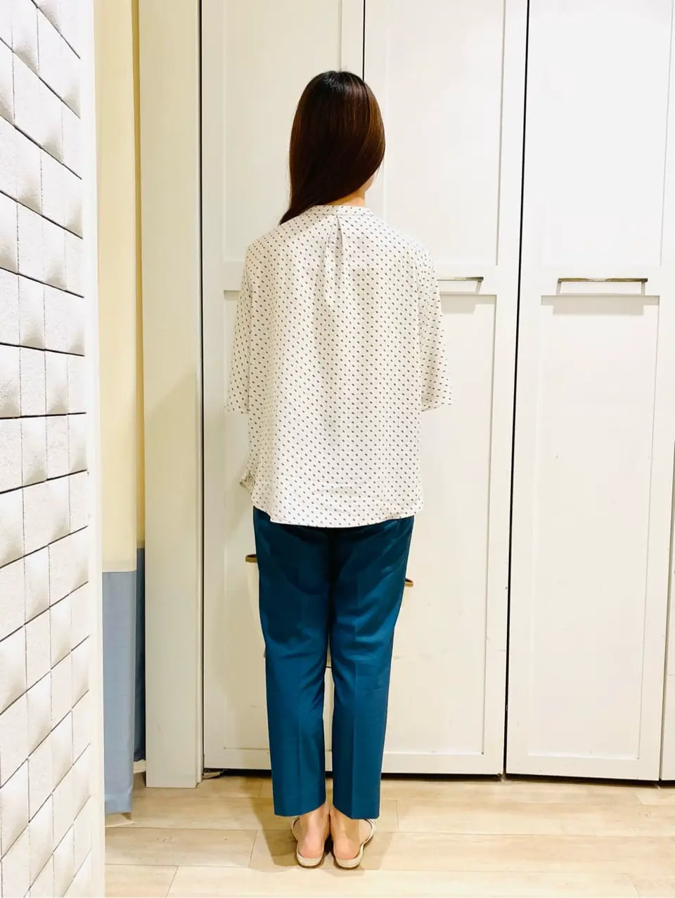 ANY SIS スタッフ コーディネート画像