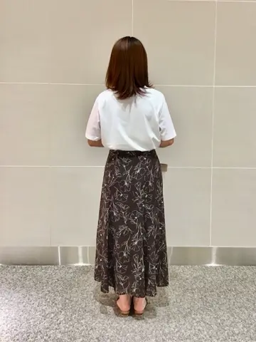 ANY SIS 浅野 コーディネート画像