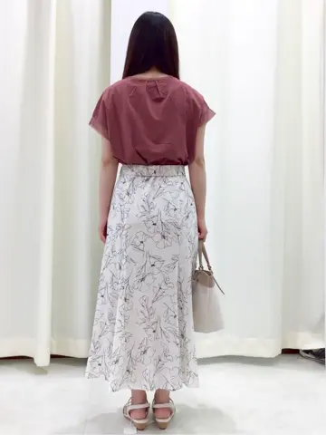 ANY SIS スタッフ コーディネート画像