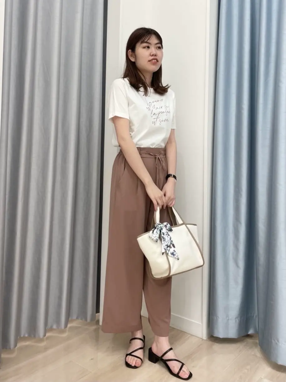 ANY SIS 古田(足立) コーディネート画像