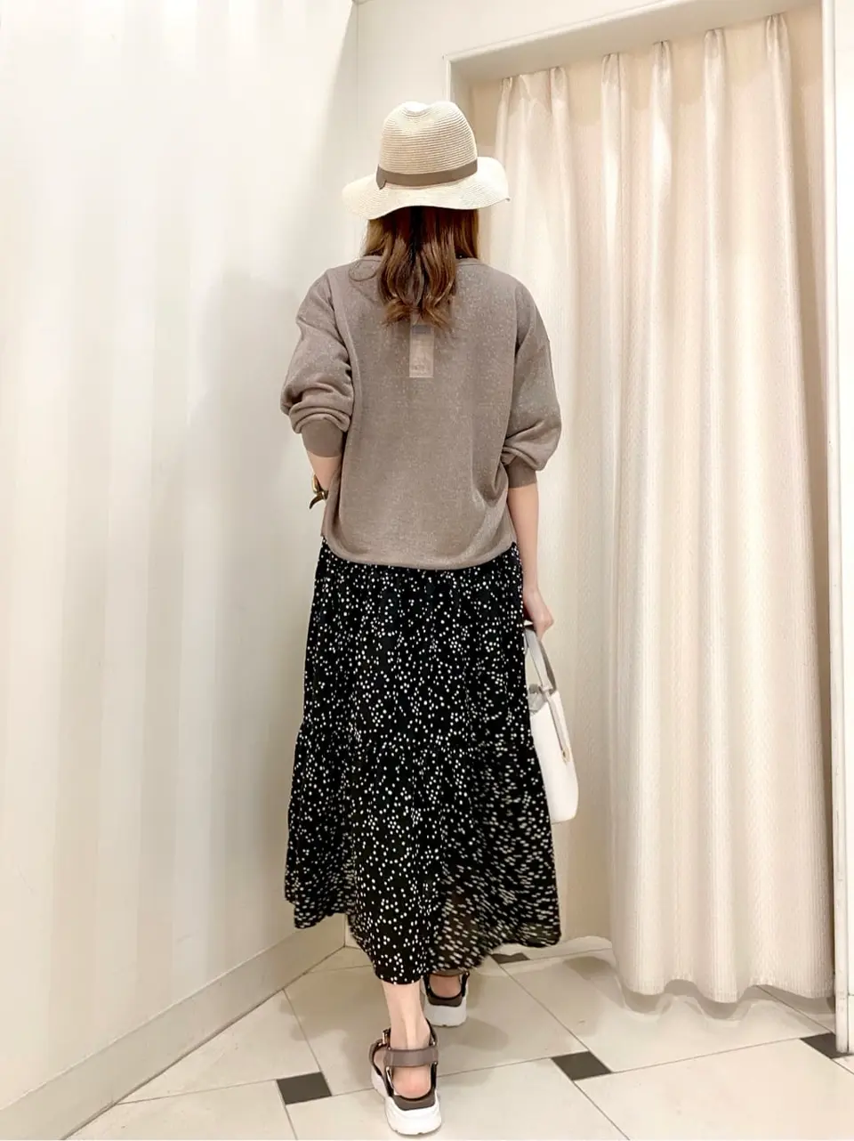 ANY SIS 金井 コーディネート画像