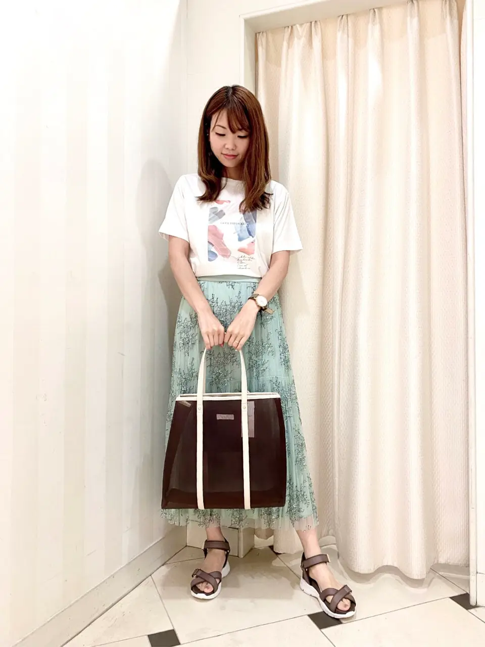 ANY SIS 金井 コーディネート画像