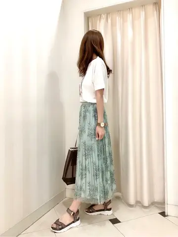 ANY SIS 金井 コーディネート画像