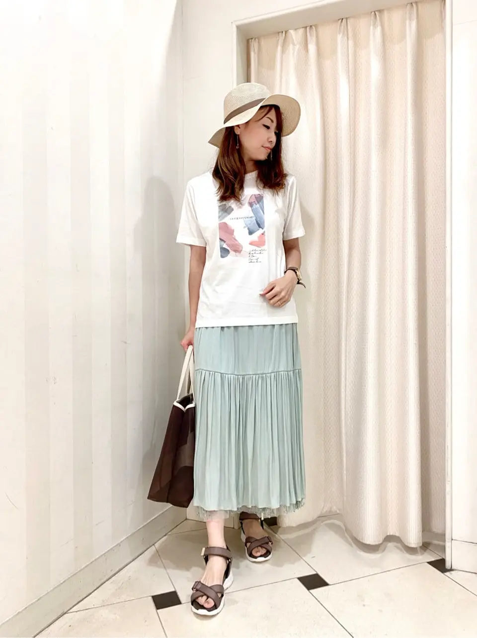 ANY SIS 金井 コーディネート画像