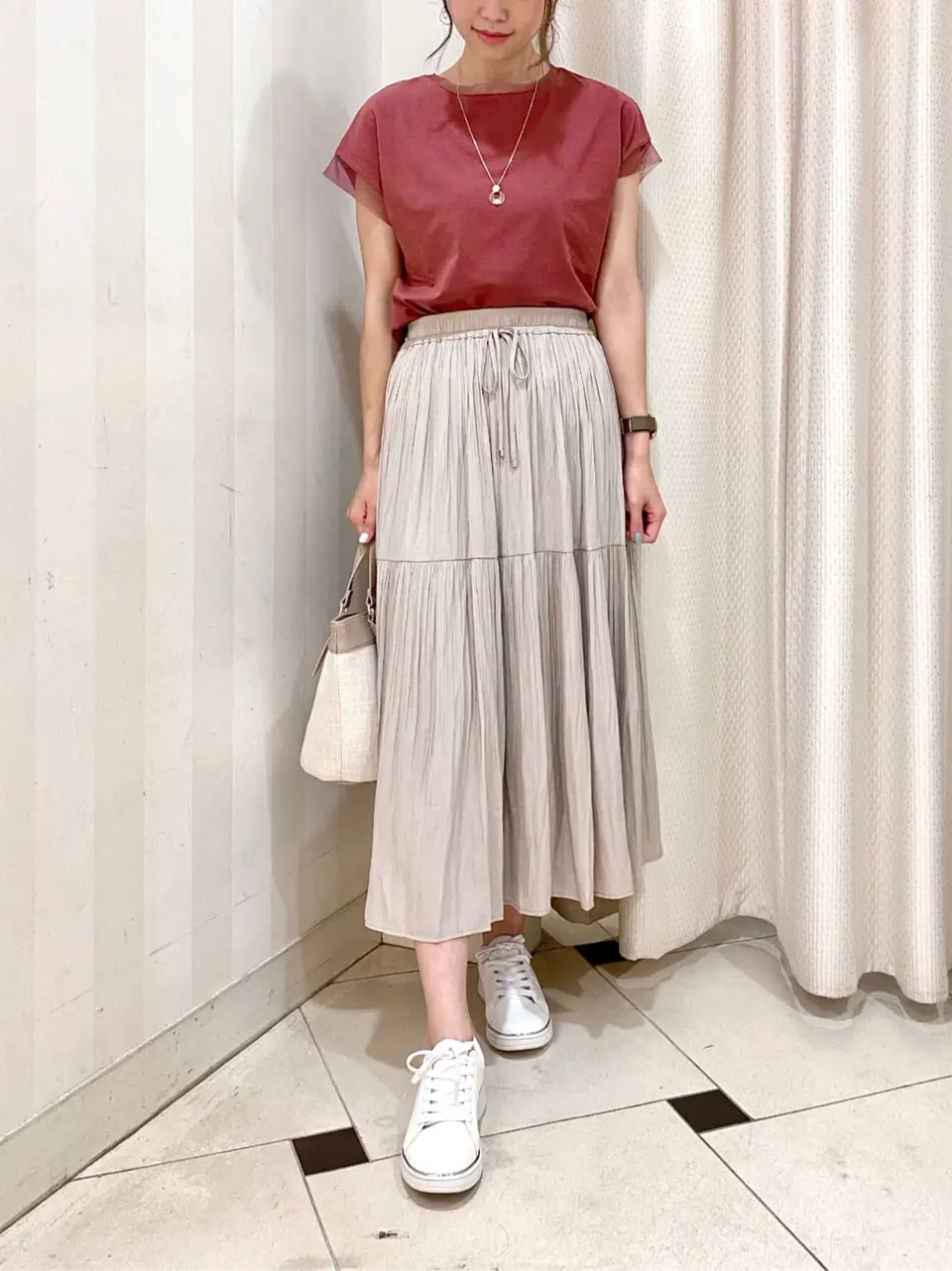 ANY SIS 金井 コーディネート画像