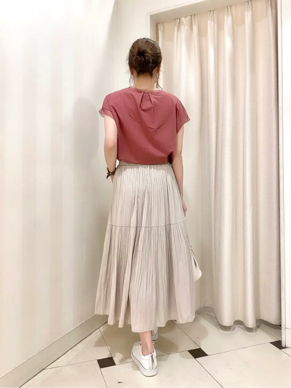 ANY SIS 金井 コーディネート画像