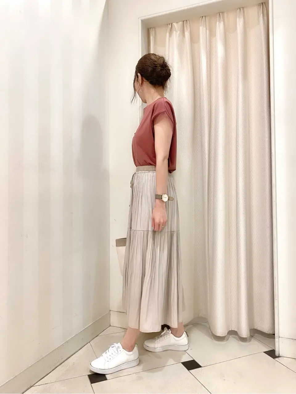 ANY SIS 金井 コーディネート画像