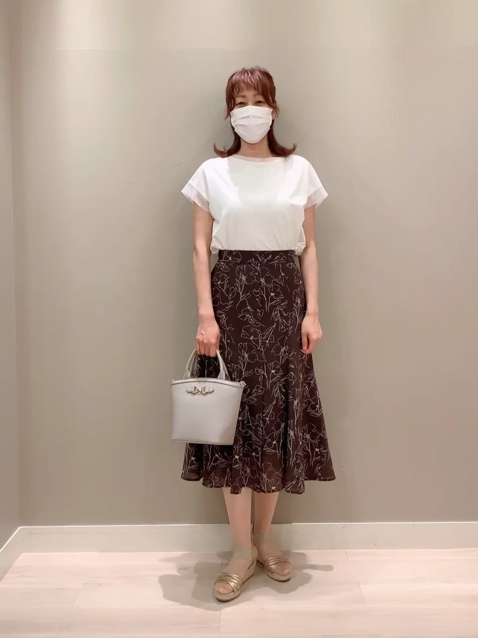 ANY SIS スタッフ コーディネート画像