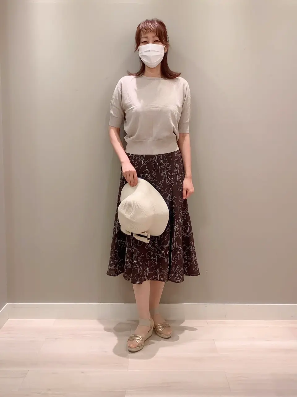 ANY SIS スタッフ コーディネート画像