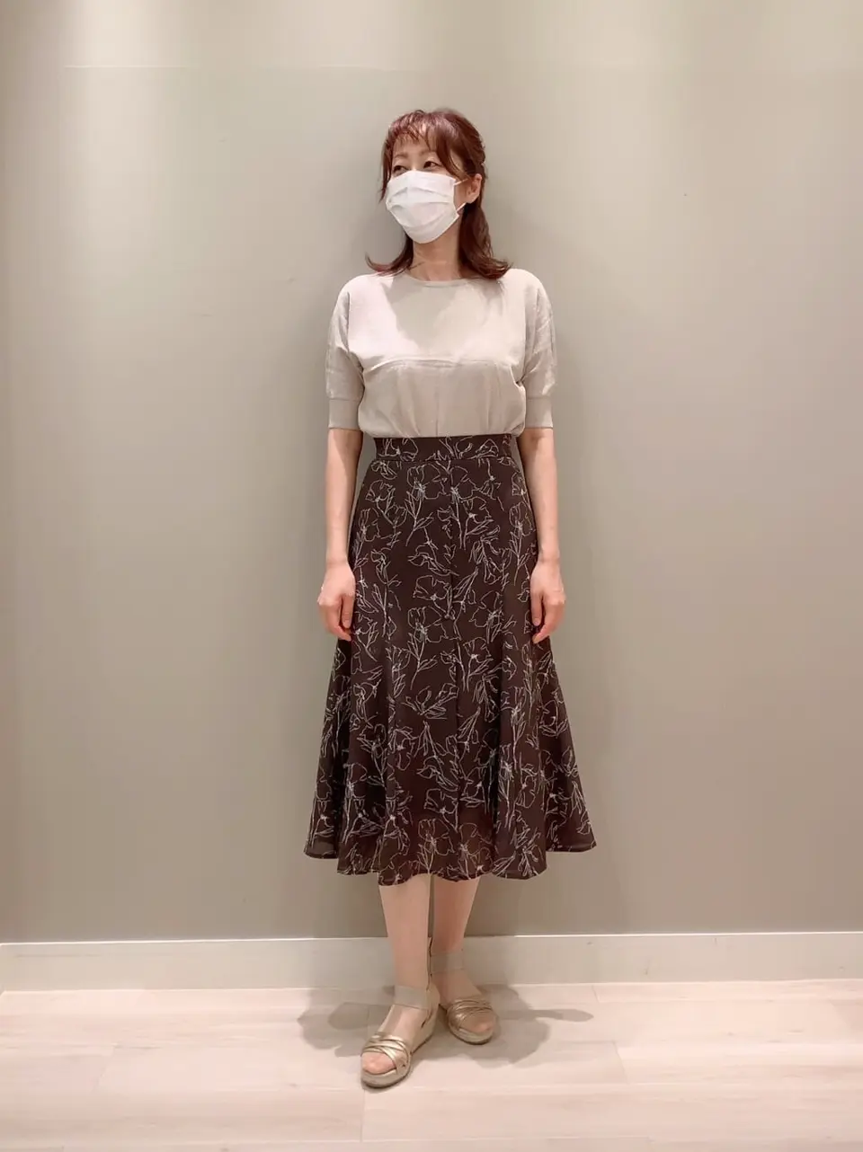 ANY SIS スタッフ コーディネート画像