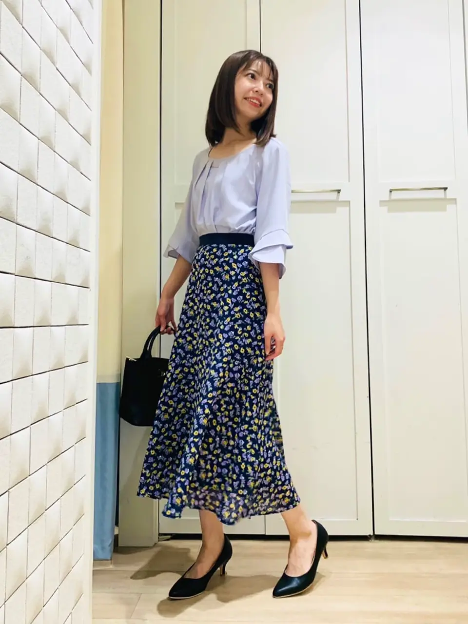 ANY SIS スタッフ コーディネート画像