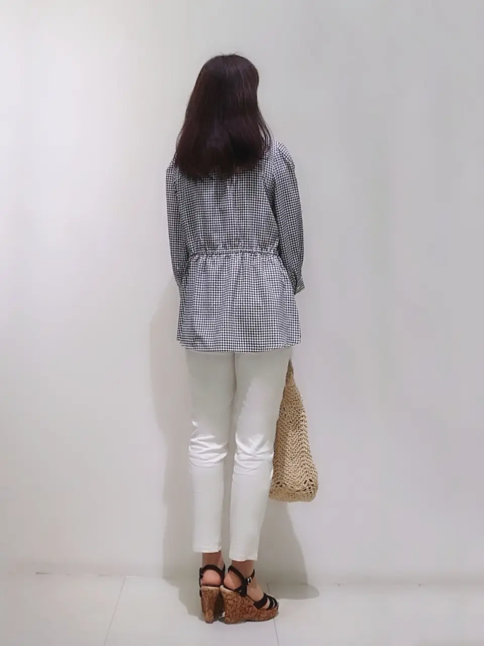 ANY SIS スタッフ コーディネート画像