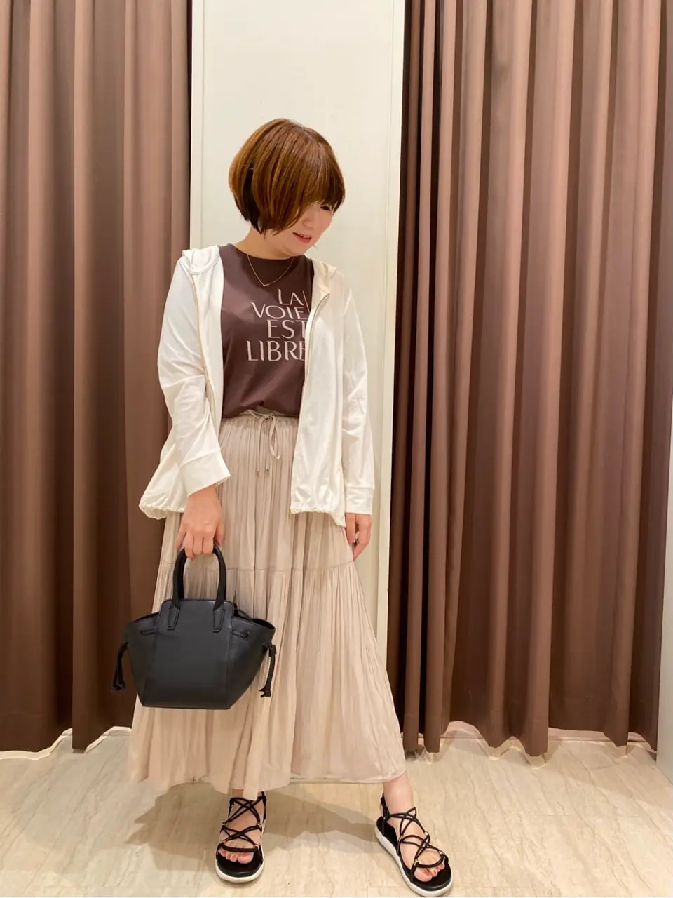 ANY SIS 岩本 コーディネート画像